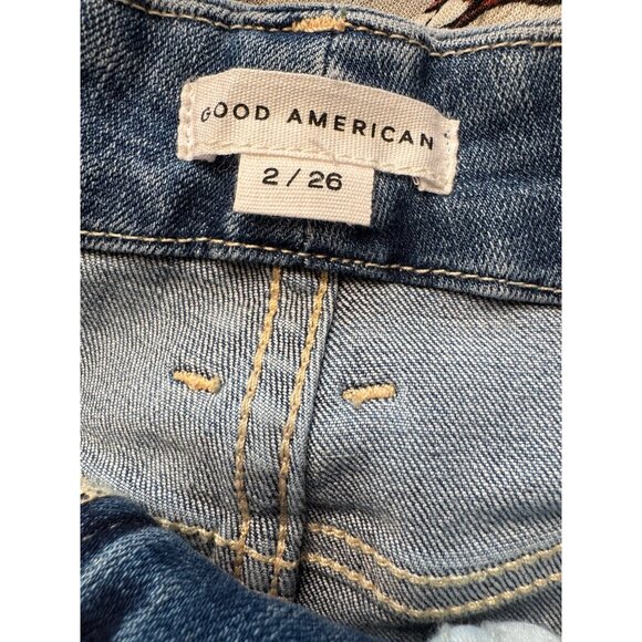 Good American Good Waist Crop Size 2/26 Medium Wash Distressed Legs NWT - Picture 5 of 8